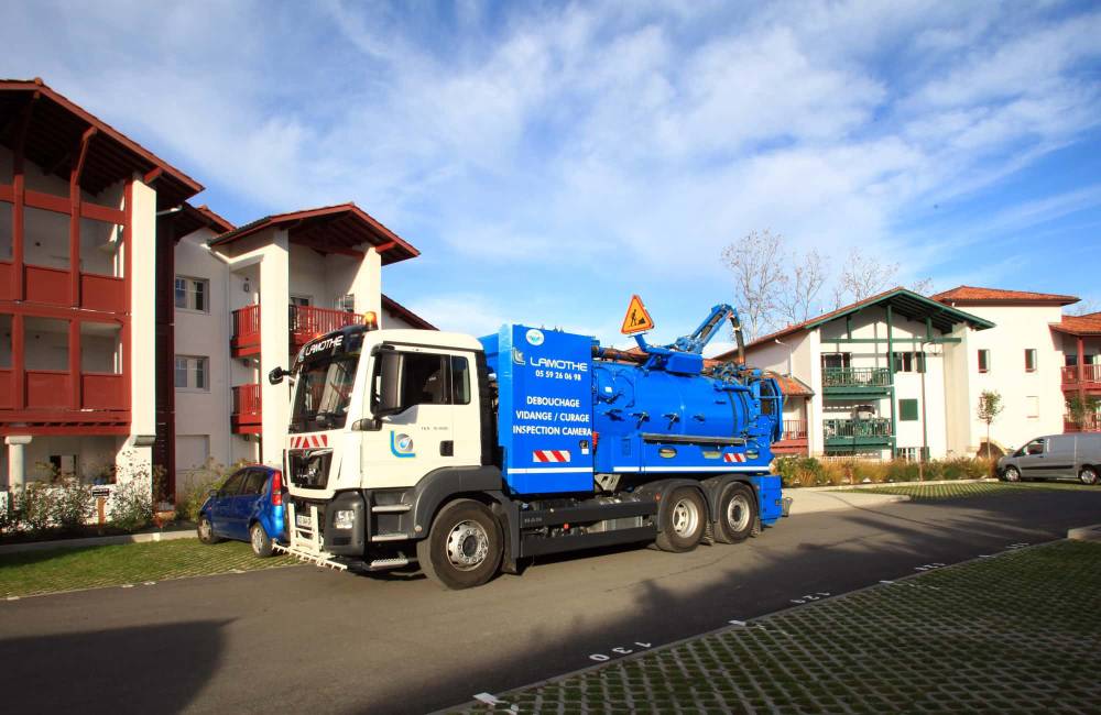 camion débouchage canalisations