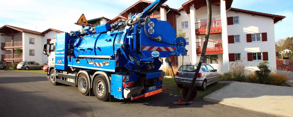 camion débouchage canalisations